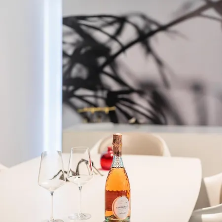 Phos - White Tower #skgbnb Apartmán Soluň