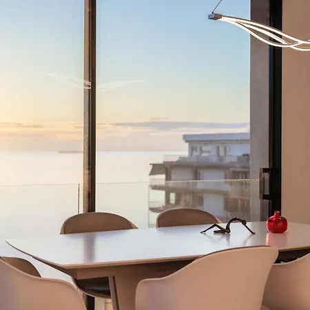 Phos - White Tower #skgbnb *