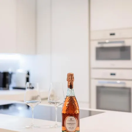 Phos - White Tower #skgbnb Daire